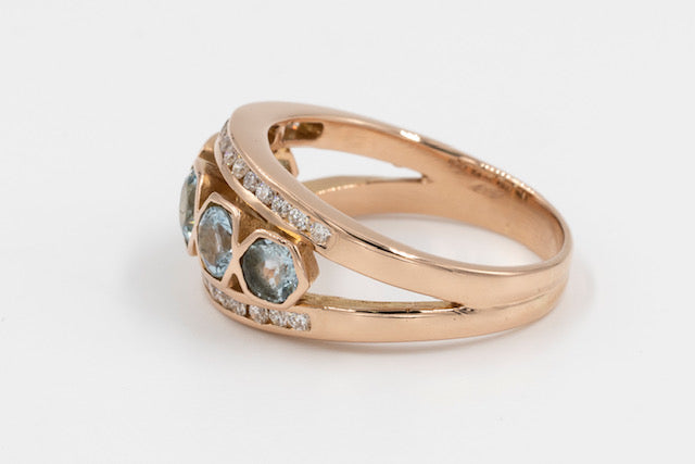 Aquamarin-Diamant-Ring