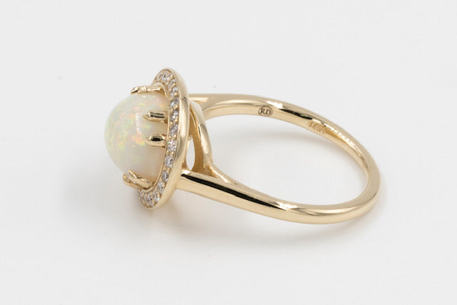 Opal-Diamant-Ring